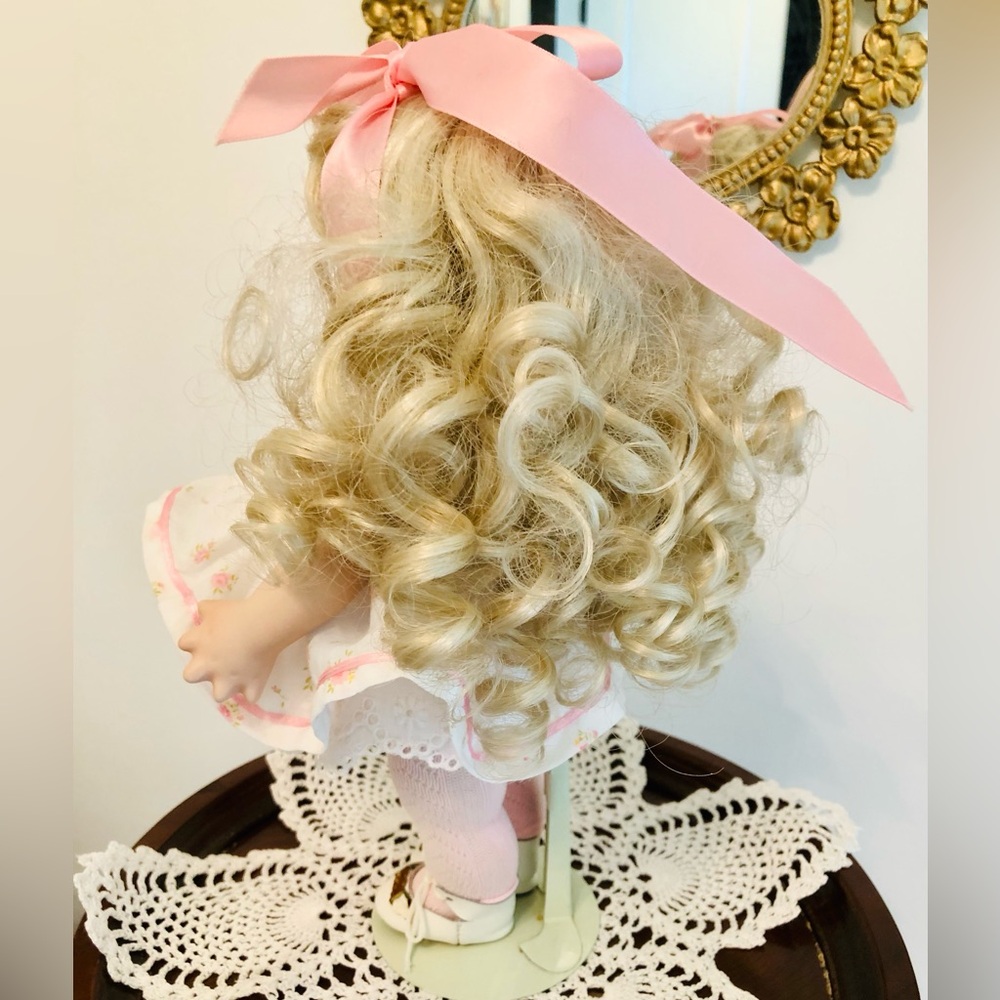 Barbie collectible 1960 Blonde Solo In The Spotlight Special Edition Repro - Picture 14 of 16